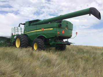 Main image John Deere S780